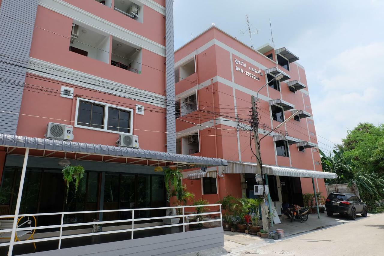 Arm Mansion Aparthotel Bangkok Exterior photo